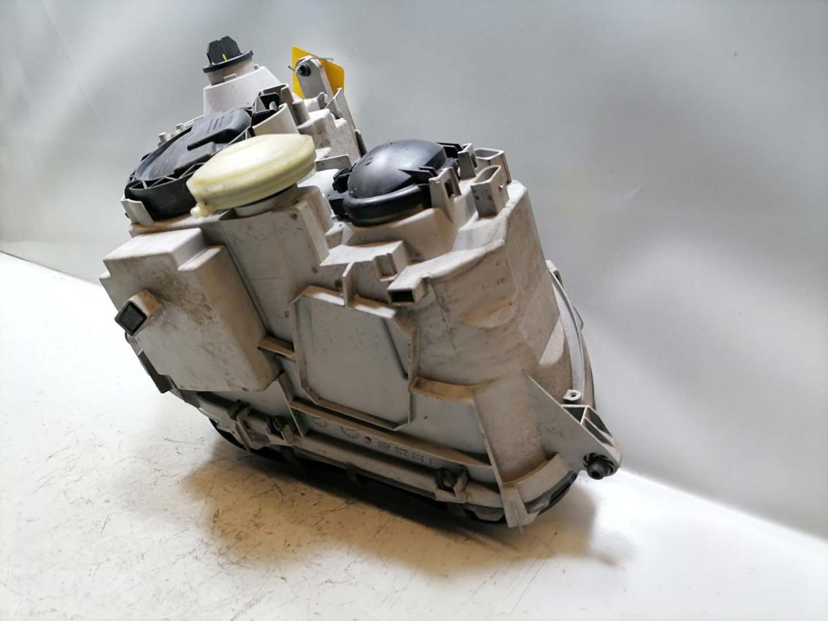 Mercedes C Klasse W203 original Scheinwerfer vorn links Halogen Bj.2001